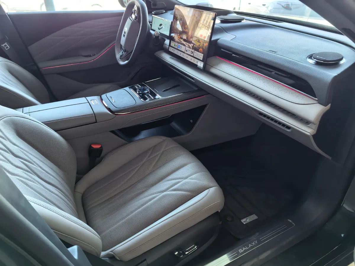 2025 Geely Galaxy Starshine 8 1.5L 112HP L4 1DHT PHEV,autocango,china used car exporter,china ev exporter,chinese used car exporter,chinese used ev exporter