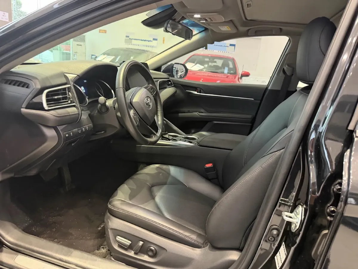 2023 Toyota Camry 2.0L 177HP L4 CVT,autocango,china used car exporter,china ev exporter,chinese used car exporter,chinese used ev exporter