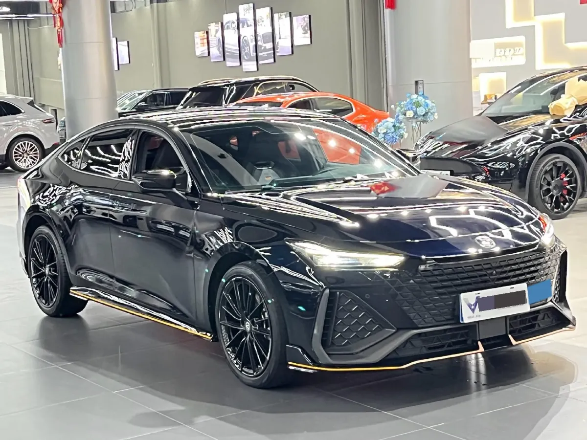 2022 ChangAn UNI-V 2.0T 233HP L4 8AT,autocango,china used car exporter,china ev exporter,chinese used car exporter,chinese used ev exporter