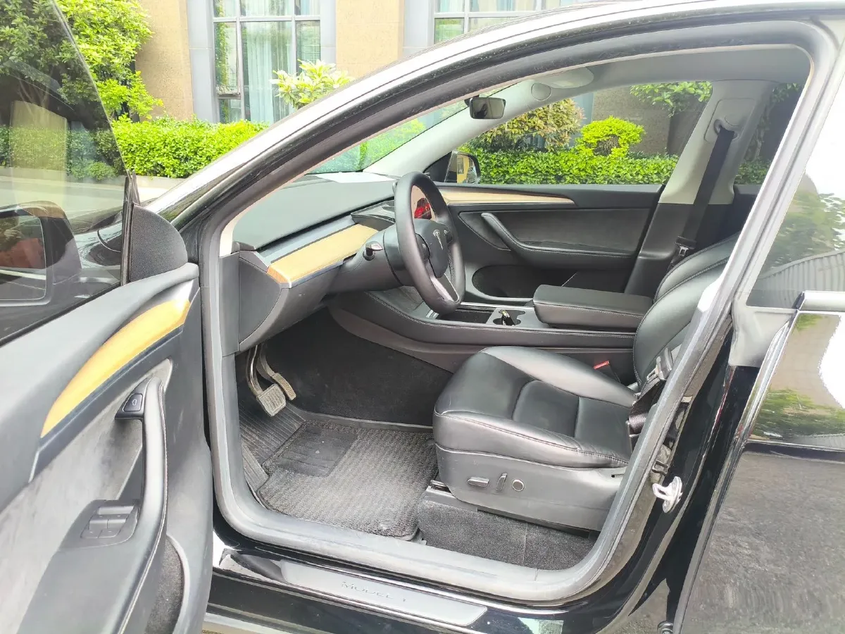 2022 Tesla Model Y BEV 60KWH,autocango,china used car exporter,china ev exporter,chinese used car exporter,chinese used ev exporter