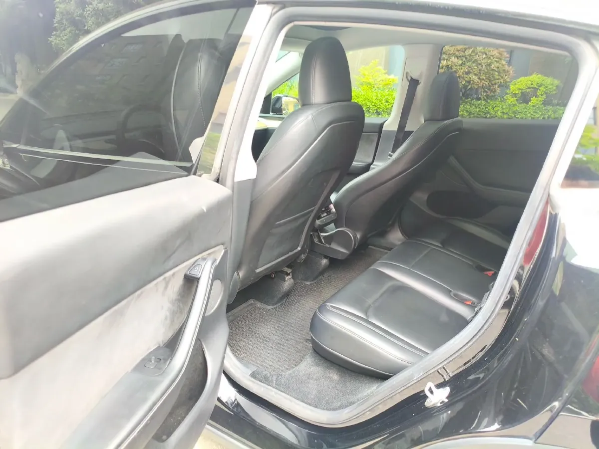 2022 Tesla Model Y BEV 60KWH,autocango,china used car exporter,china ev exporter,chinese used car exporter,chinese used ev exporter