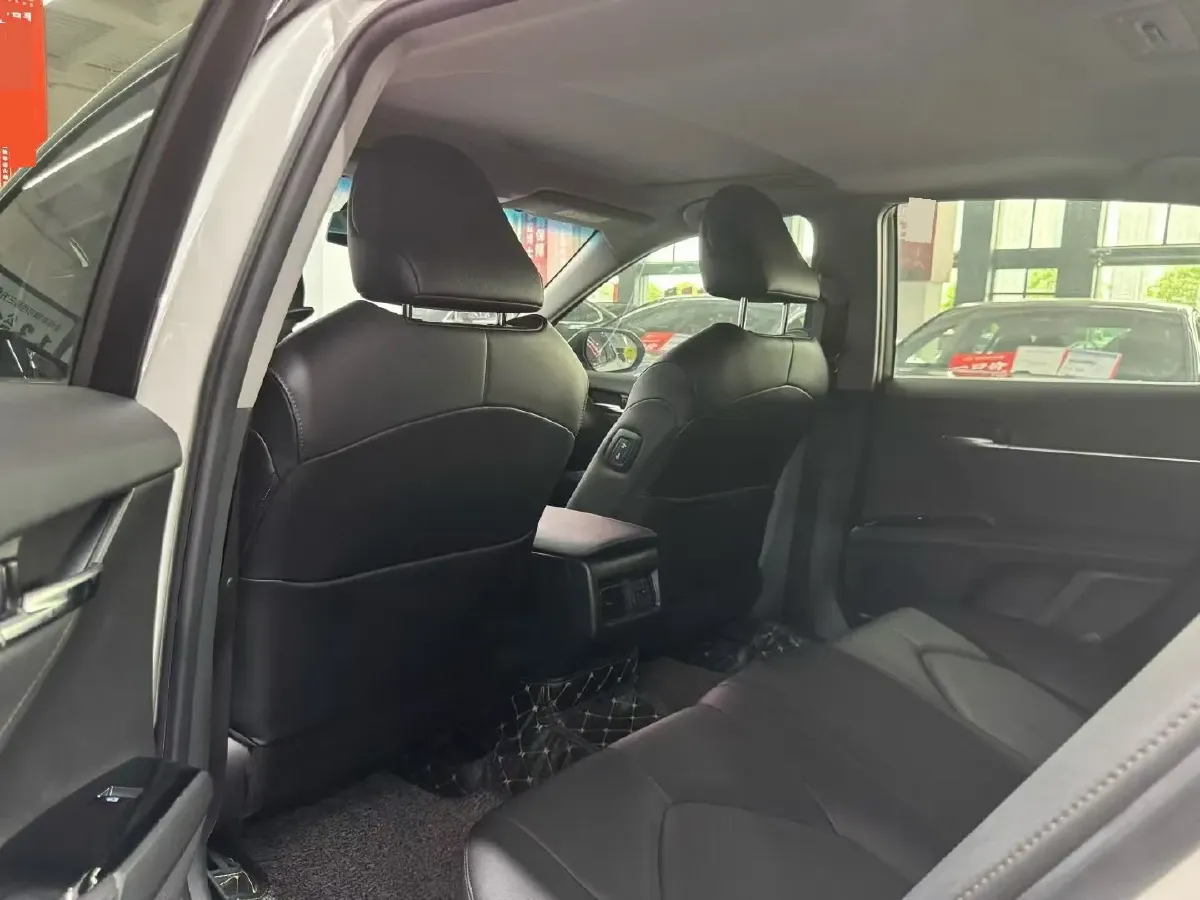 2019 Toyota Camry 2.5L 178HP L4 E-CVT Hybrid,autocango,china used car exporter,china ev exporter,chinese used car exporter,chinese used ev exporter