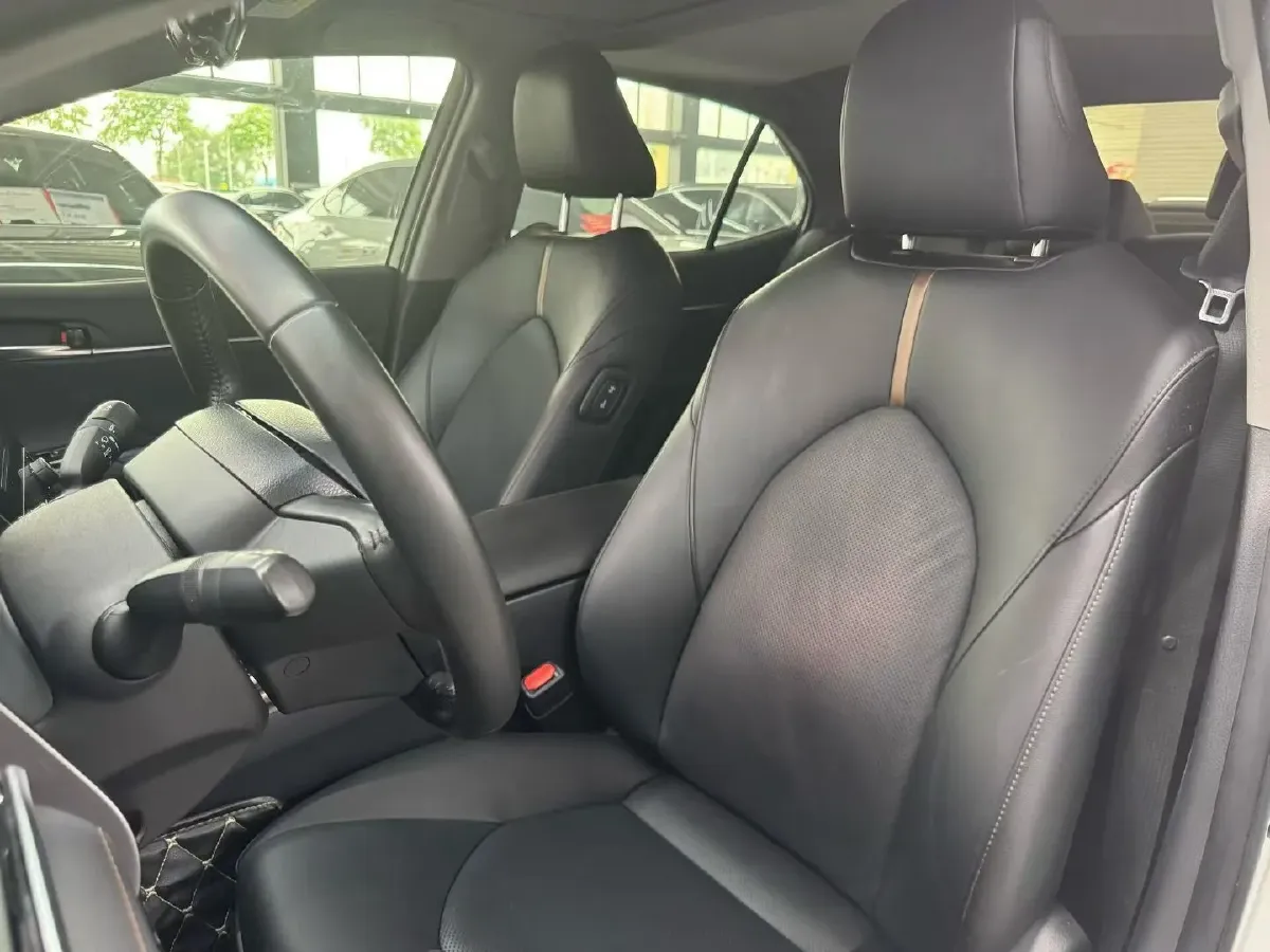 2019 Toyota Camry 2.5L 178HP L4 E-CVT Hybrid,autocango,china used car exporter,china ev exporter,chinese used car exporter,chinese used ev exporter