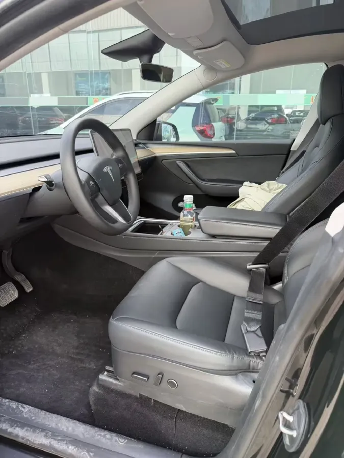 2022 Tesla Model Y BEV 60KWH,autocango,china used car exporter,china ev exporter,chinese used car exporter,chinese used ev exporter