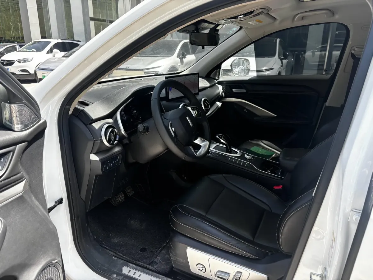 2021 WEY VV6 2.0T 227HP L4 7DCT,autocango,china used car exporter,china ev exporter,chinese used car exporter,chinese used ev exporter