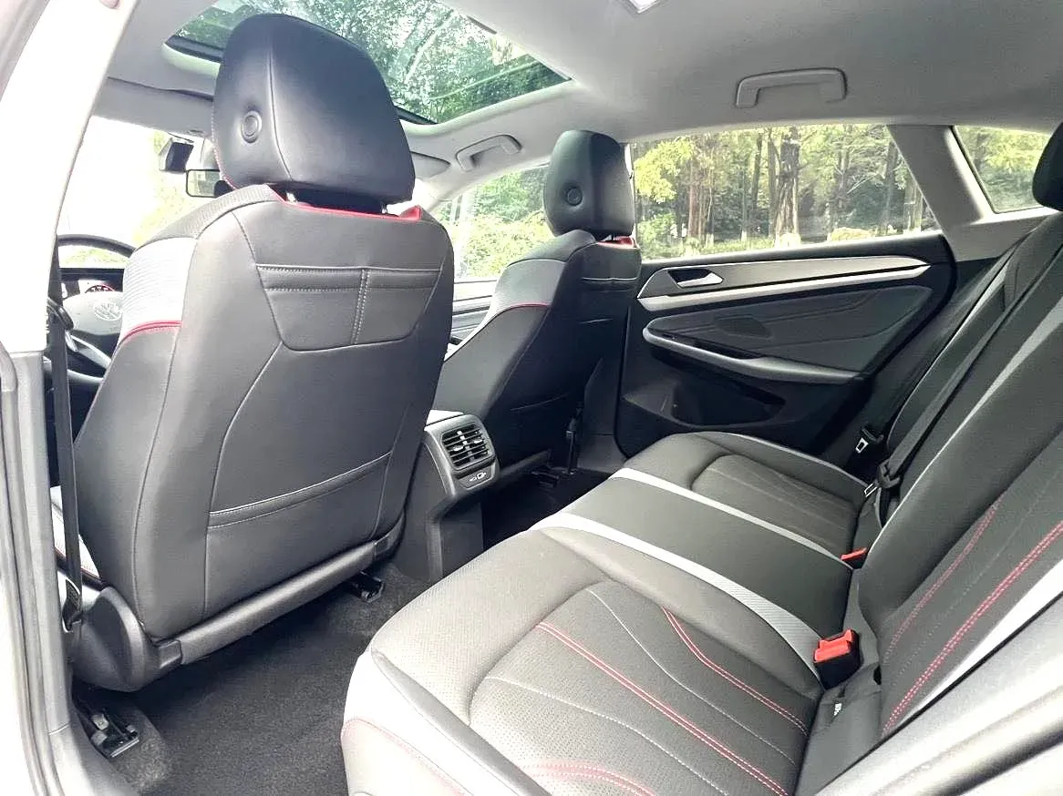 2023 Volkswagen Lamando 1.4T 150HP L4 7DCT,autocango,china used car exporter,china ev exporter,chinese used car exporter,chinese used ev exporter