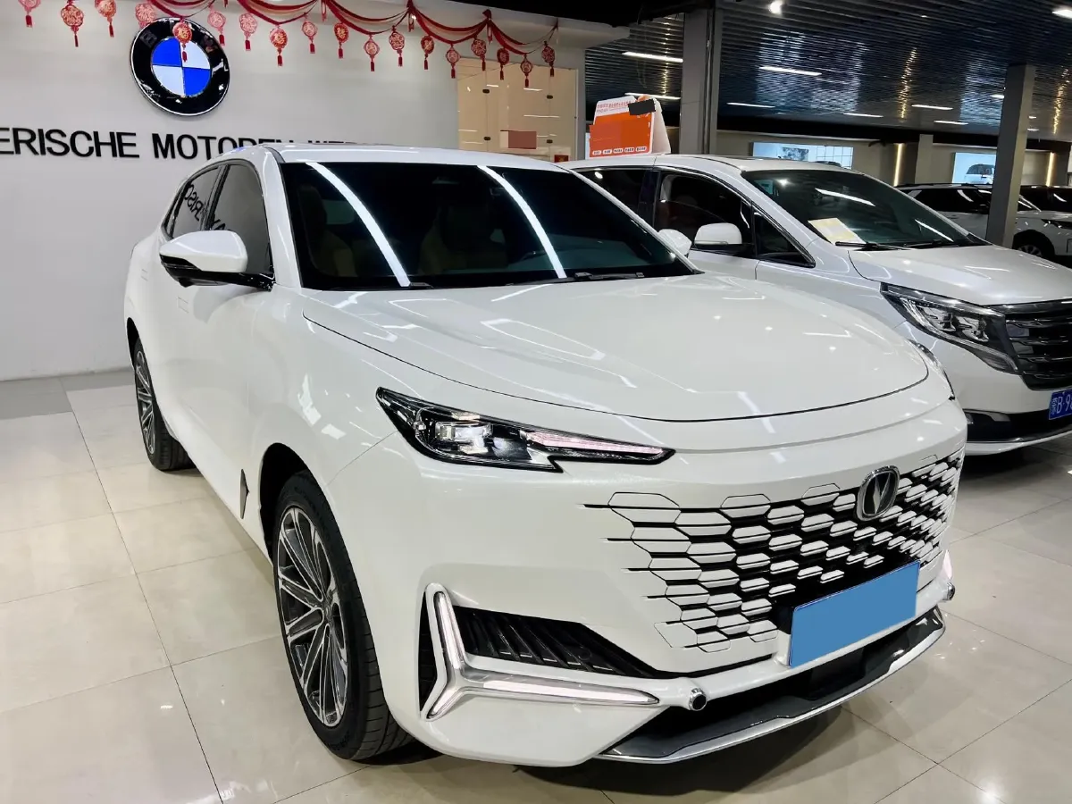 2021 ChangAn UNI-K 2.0T 233HP L4 8AT,autocango,china used car exporter,china ev exporter,chinese used car exporter,chinese used ev exporter