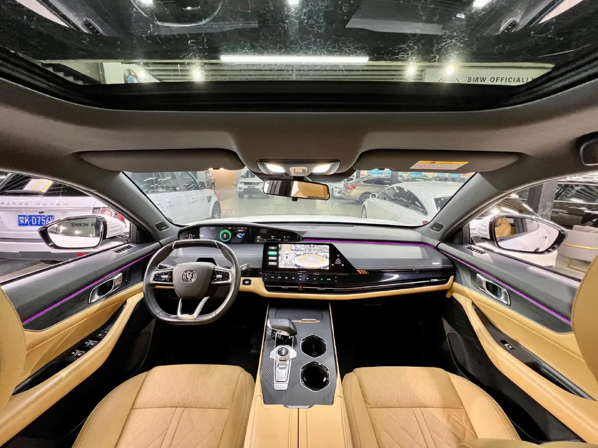 2021 ChangAn UNI-K 2.0T 233HP L4 8AT,autocango,china used car exporter,china ev exporter,chinese used car exporter,chinese used ev exporter