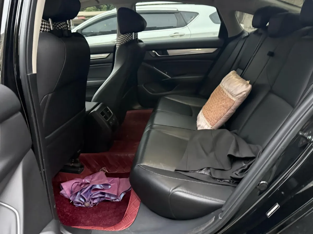 2022 Honda Accord 1.5T 194HP L4 CVT,autocango,china used car exporter,china ev exporter,chinese used car exporter,chinese used ev exporter