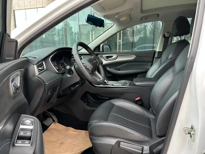 2022 Roewe RX5 1.5T 181HP L4 6MT,autocango,china used car exporter,china ev exporter,chinese used car exporter,chinese used ev exporter