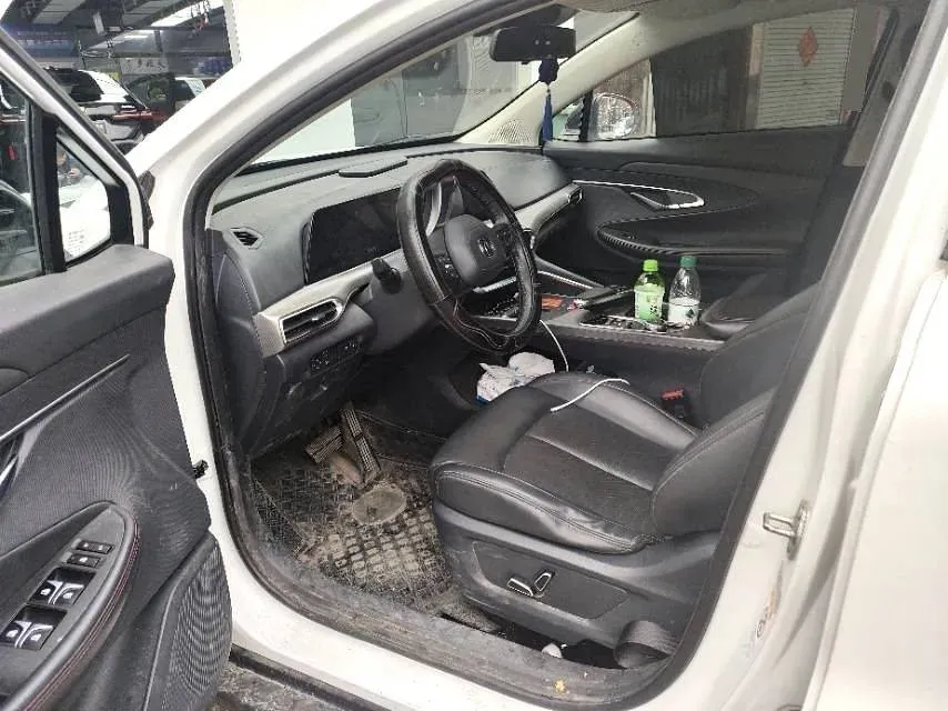 2020 ChangAn UNI-T 1.5T 180HP L4 7DCT,autocango,china used car exporter,china ev exporter,chinese used car exporter,chinese used ev exporter