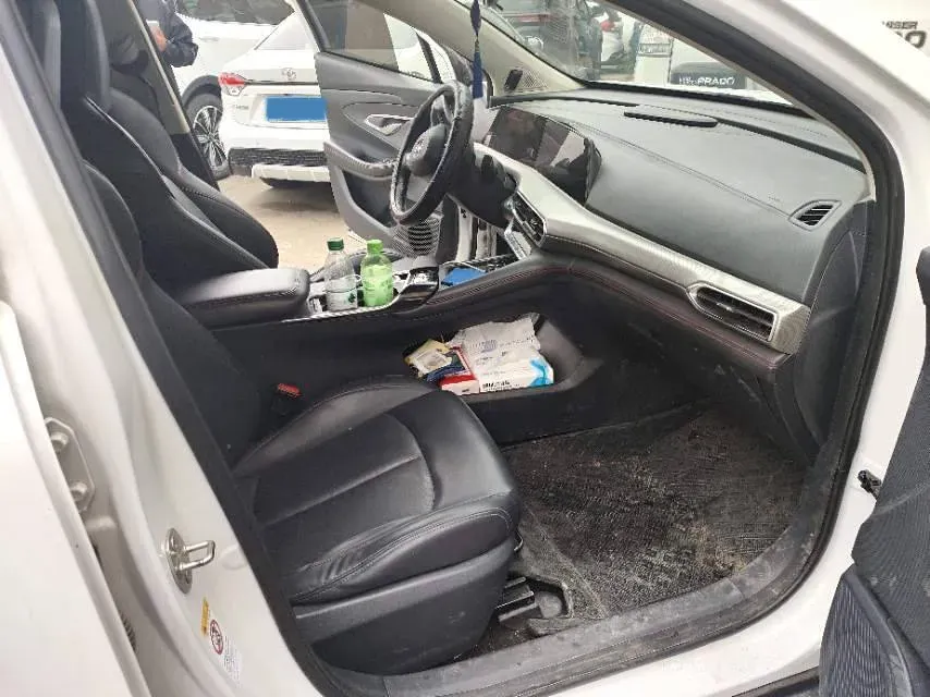 2020 ChangAn UNI-T 1.5T 180HP L4 7DCT,autocango,china used car exporter,china ev exporter,chinese used car exporter,chinese used ev exporter