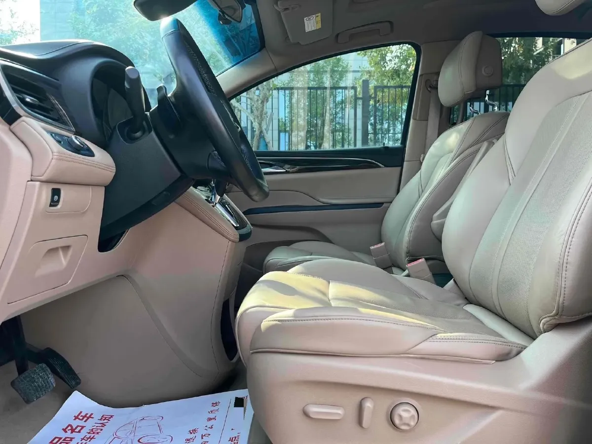 2018 Buick GL8 2.0T 260HP L4 6AT,autocango,china used car exporter,china ev exporter,chinese used car exporter,chinese used ev exporter