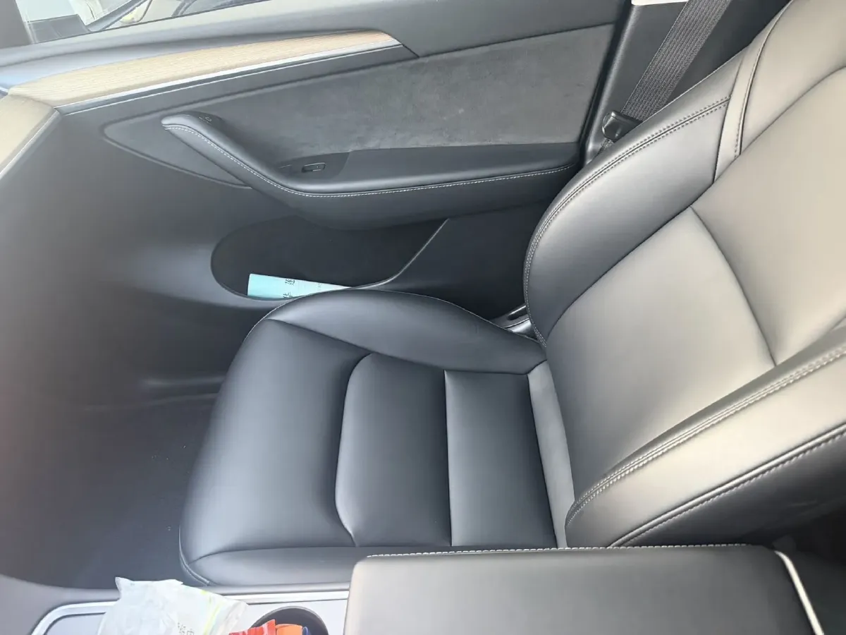 2022 Tesla Model Y BEV 60KWH,autocango,china used car exporter,china ev exporter,chinese used car exporter,chinese used ev exporter