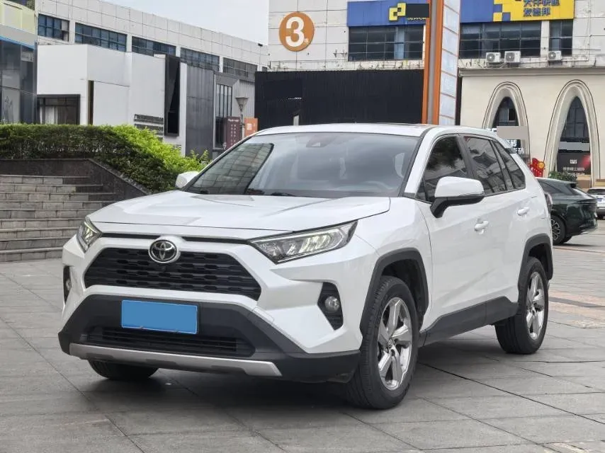 2021 Toyota RAV4 2.0L 171HP L4 CVT,autocango,china used car exporter,china ev exporter,chinese used car exporter,chinese used ev exporter