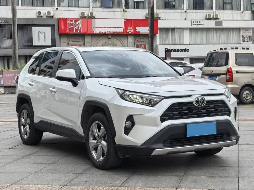 2021 Toyota RAV4 2.0L 171HP L4 CVT,autocango,china used car exporter,china ev exporter,chinese used car exporter,chinese used ev exporter
