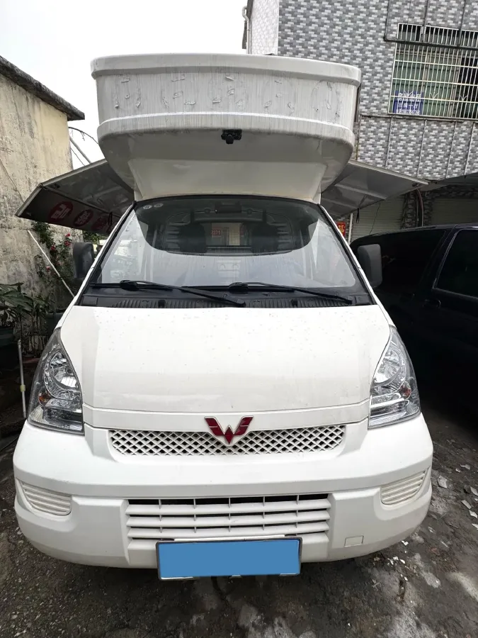 2023 WuLing RongGuang Mini Truck Special 1.5L 102HP L4 5MT,autocango,china used car exporter,china ev exporter,chinese used car exporter,chinese used ev exporter