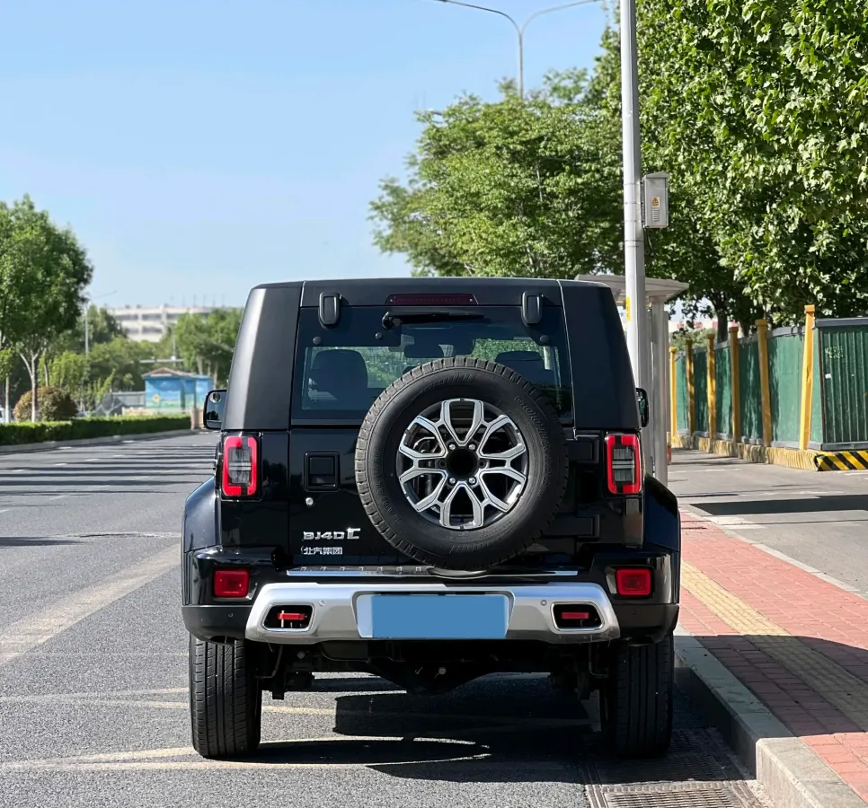 2020 Beijing BJ40 2.0T 224HP L4 8AT,autocango,china used car exporter,china ev exporter,chinese used car exporter,chinese used ev exporter