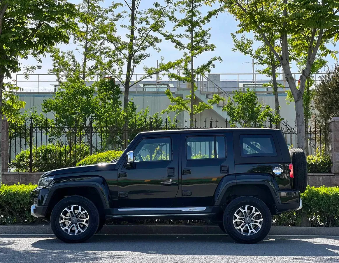 2020 Beijing BJ40 2.0T 224HP L4 8AT,autocango,china used car exporter,china ev exporter,chinese used car exporter,chinese used ev exporter