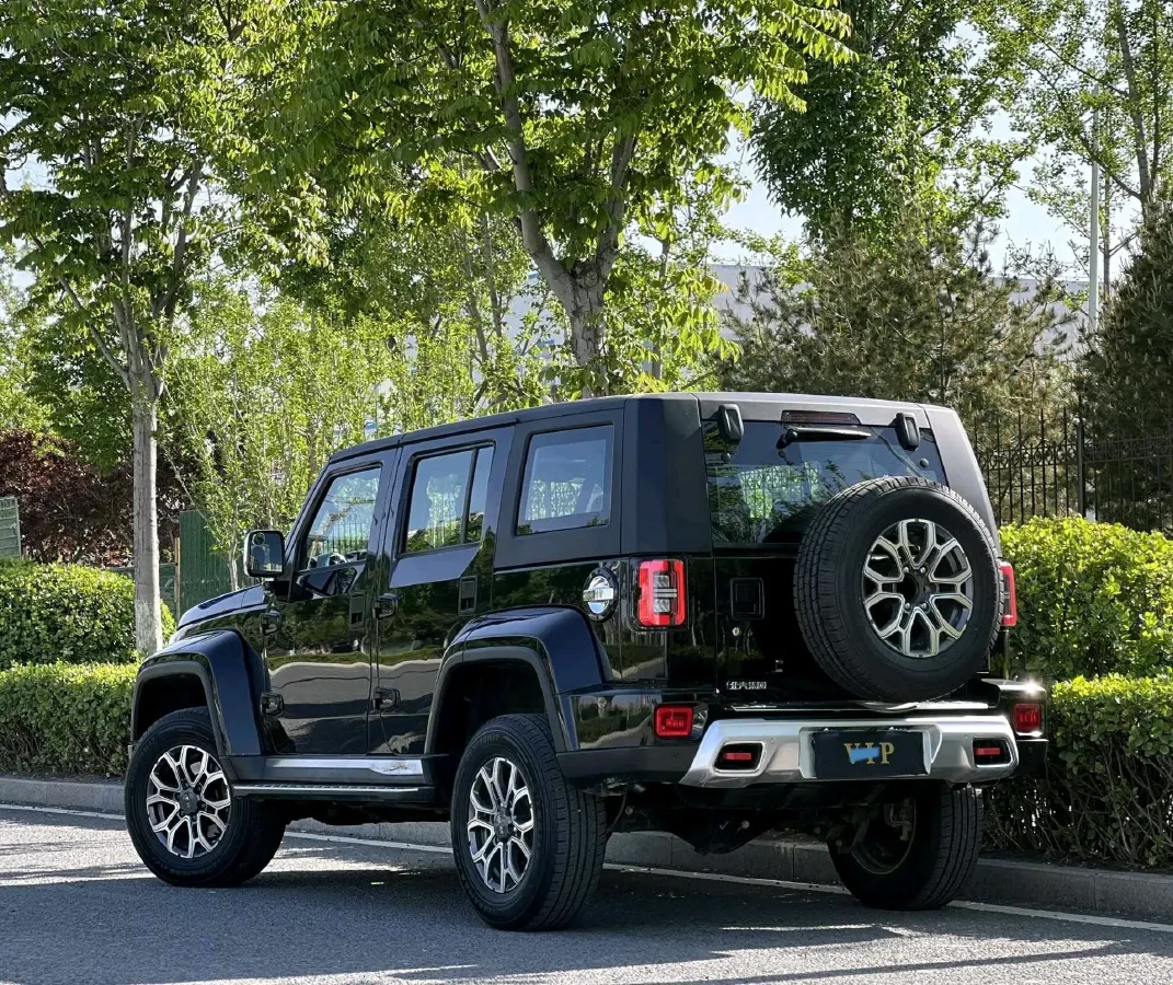 2020 Beijing BJ40 2.0T 224HP L4 8AT,autocango,china used car exporter,china ev exporter,chinese used car exporter,chinese used ev exporter