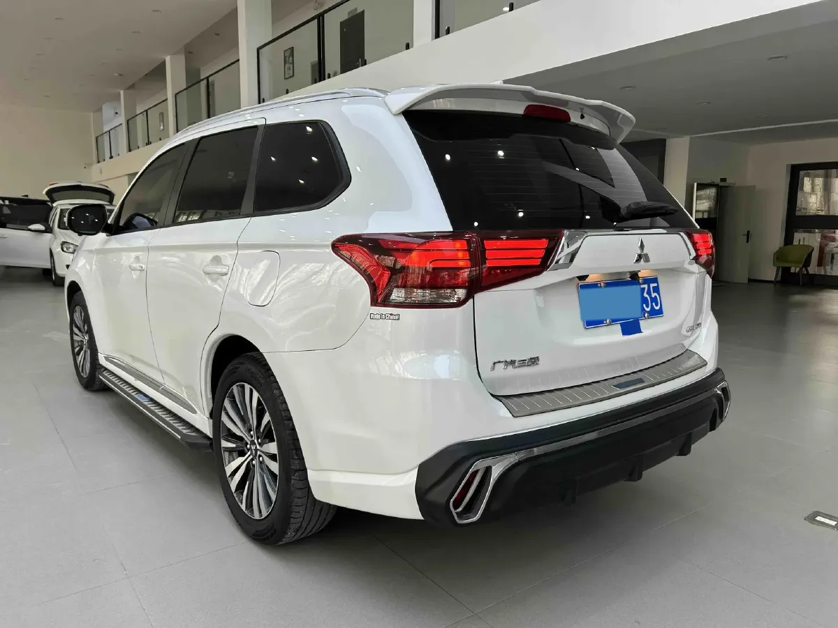 2020 Mitsubishi Outlander 2.0L 166HP L4 CVT,autocango,china used car exporter,china ev exporter,chinese used car exporter,chinese used ev exporter