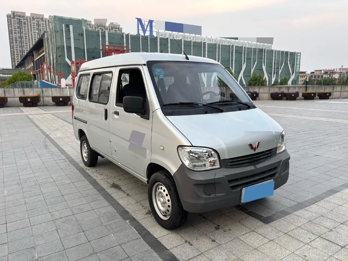 2015 WuLing ZhiGuang 1.2L 82HP L4 5MT,autocango,china used car exporter,china ev exporter,chinese used car exporter,chinese used ev exporter