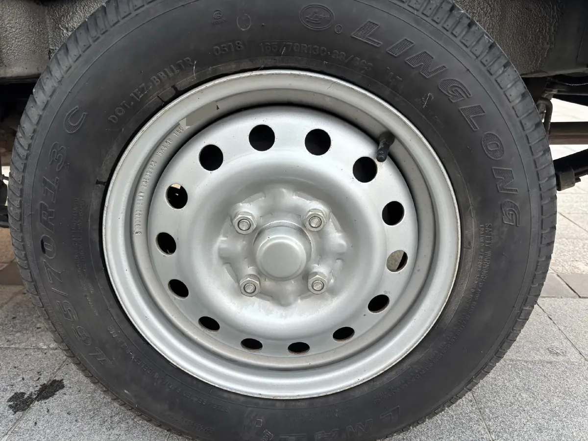 2015 WuLing ZhiGuang 1.2L 82HP L4 5MT,autocango,china used car exporter,china ev exporter,chinese used car exporter,chinese used ev exporter