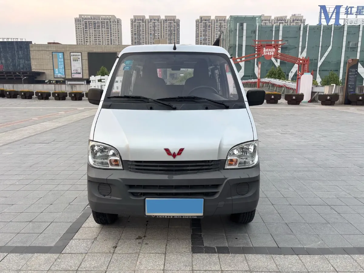 2015 WuLing ZhiGuang 1.2L 82HP L4 5MT,autocango,china used car exporter,china ev exporter,chinese used car exporter,chinese used ev exporter