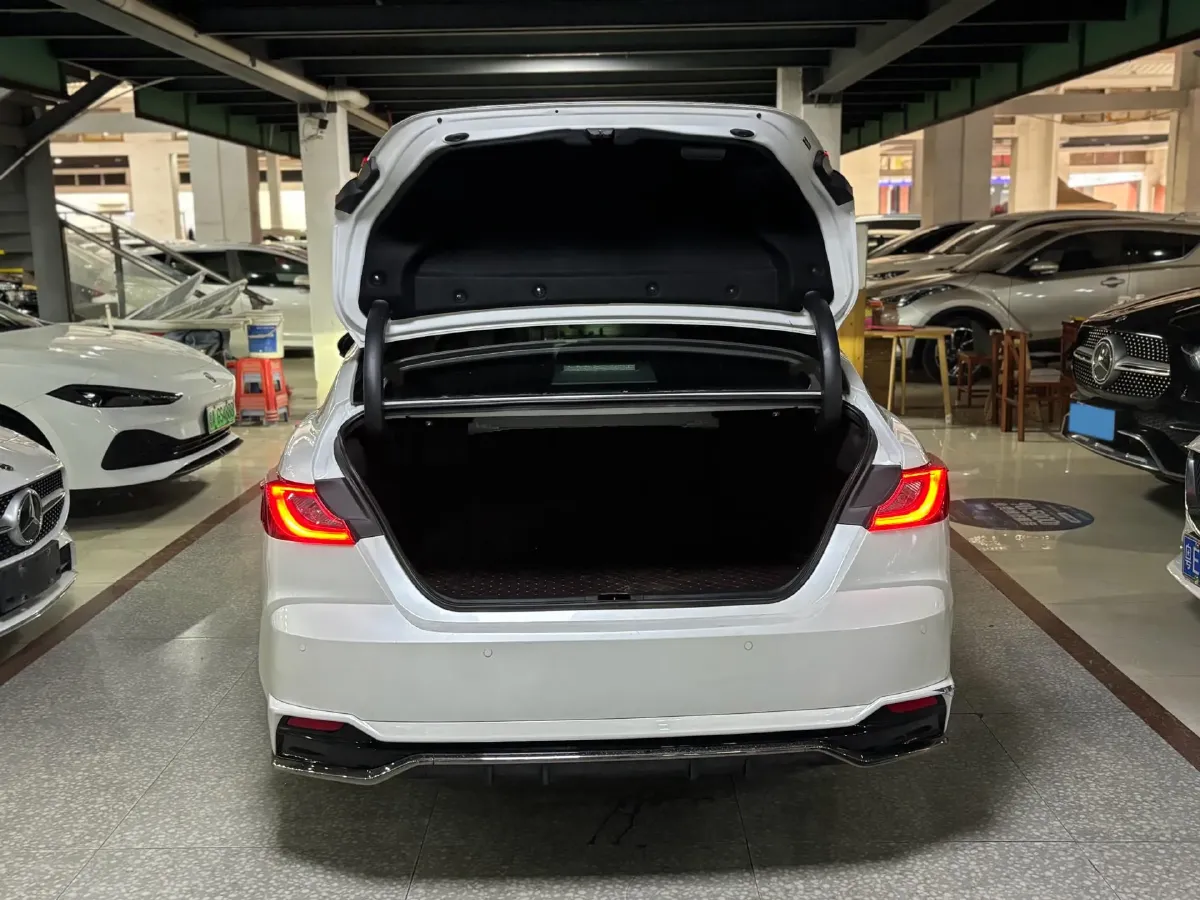 2024 Toyota Camry 2.0L 152HP L4 E-CVT Hybrid,autocango,china used car exporter,china ev exporter,chinese used car exporter,chinese used ev exporter