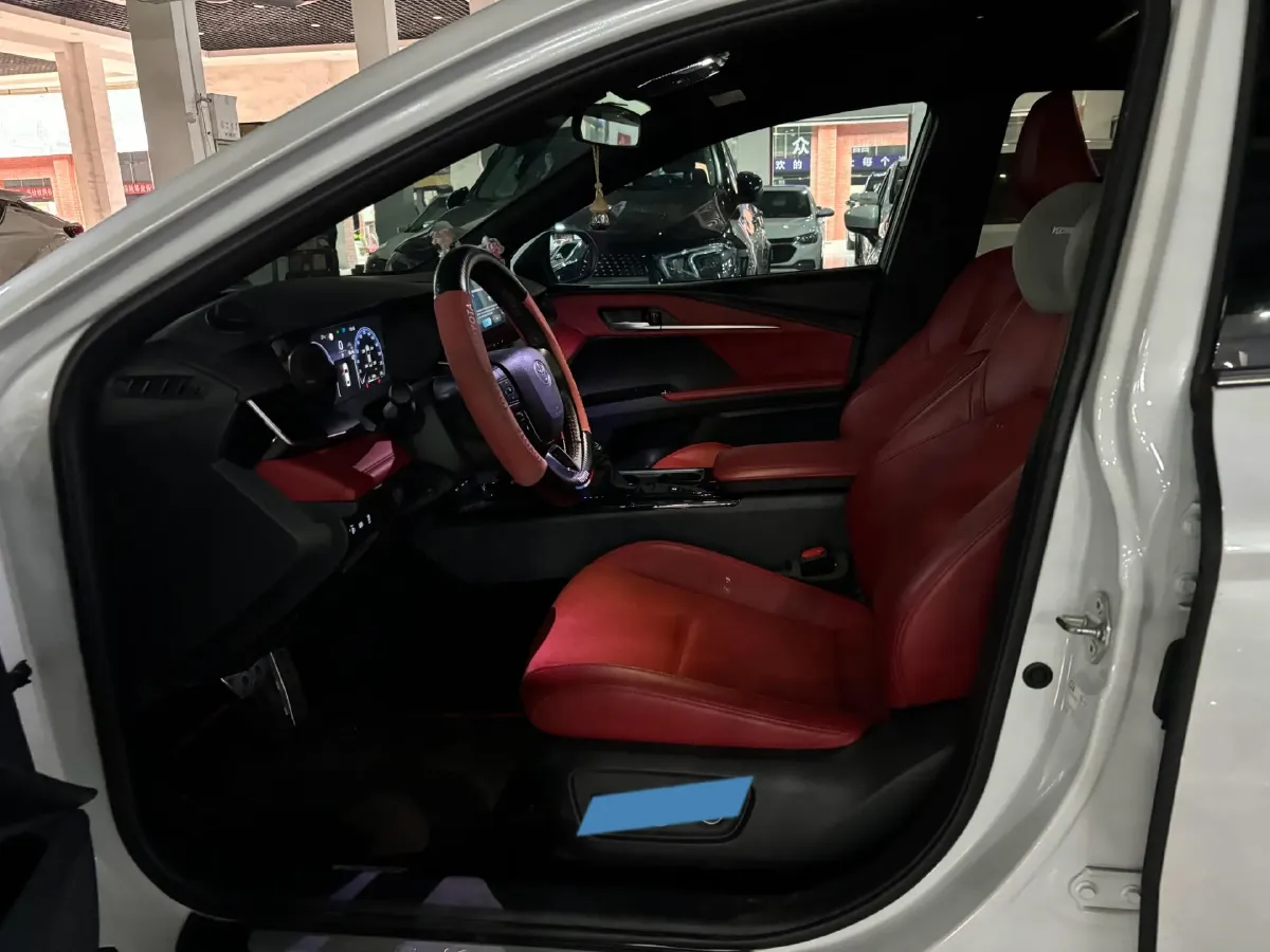 2024 Toyota Camry 2.0L 152HP L4 E-CVT Hybrid,autocango,china used car exporter,china ev exporter,chinese used car exporter,chinese used ev exporter