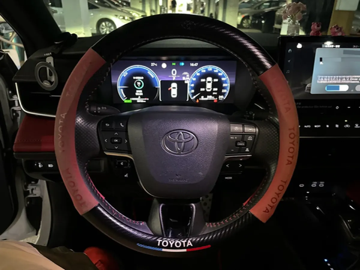 2024 Toyota Camry 2.0L 152HP L4 E-CVT Hybrid,autocango,china used car exporter,china ev exporter,chinese used car exporter,chinese used ev exporter
