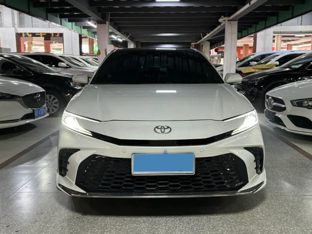 2024 Toyota Camry 2.0L 152HP L4 E-CVT Hybrid,autocango,china used car exporter,china ev exporter,chinese used car exporter,chinese used ev exporter