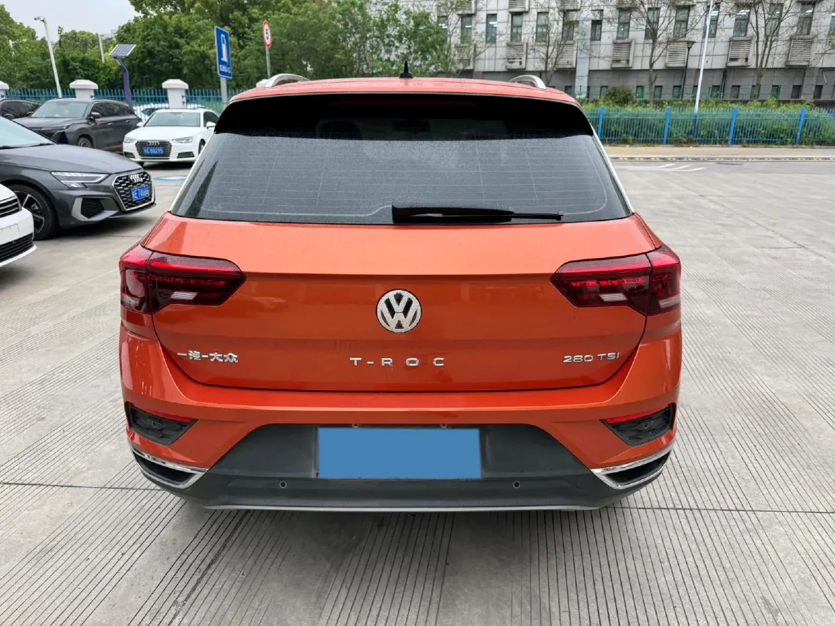 2021 Volkswagen T-Roc 1.4T 150HP L4 7DCT,autocango,china used car exporter,china ev exporter,chinese used car exporter,chinese used ev exporter