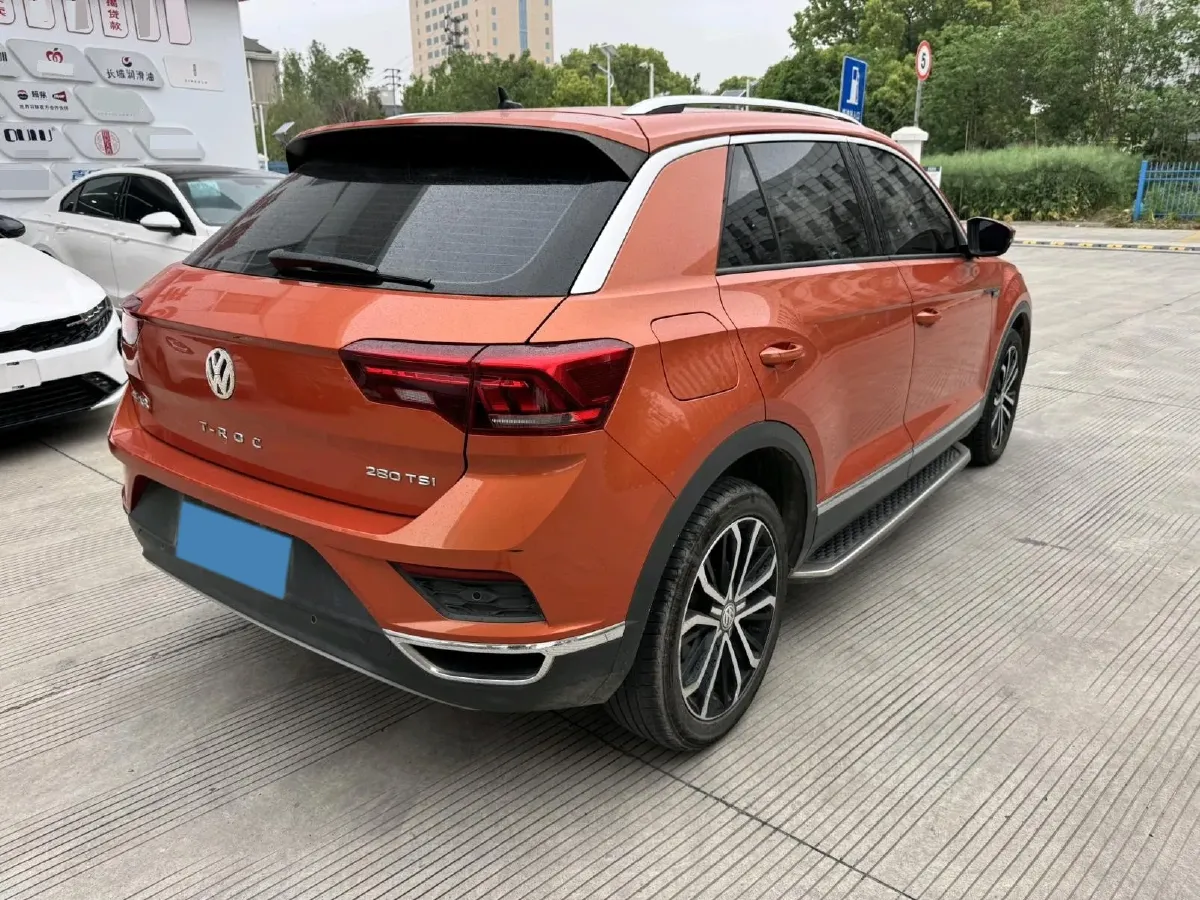 2021 Volkswagen T-Roc 1.4T 150HP L4 7DCT,autocango,china used car exporter,china ev exporter,chinese used car exporter,chinese used ev exporter
