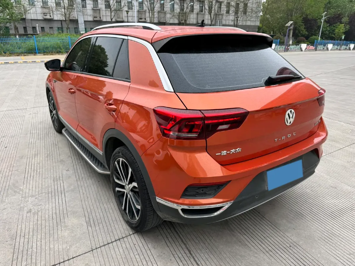 2021 Volkswagen T-Roc 1.4T 150HP L4 7DCT,autocango,china used car exporter,china ev exporter,chinese used car exporter,chinese used ev exporter