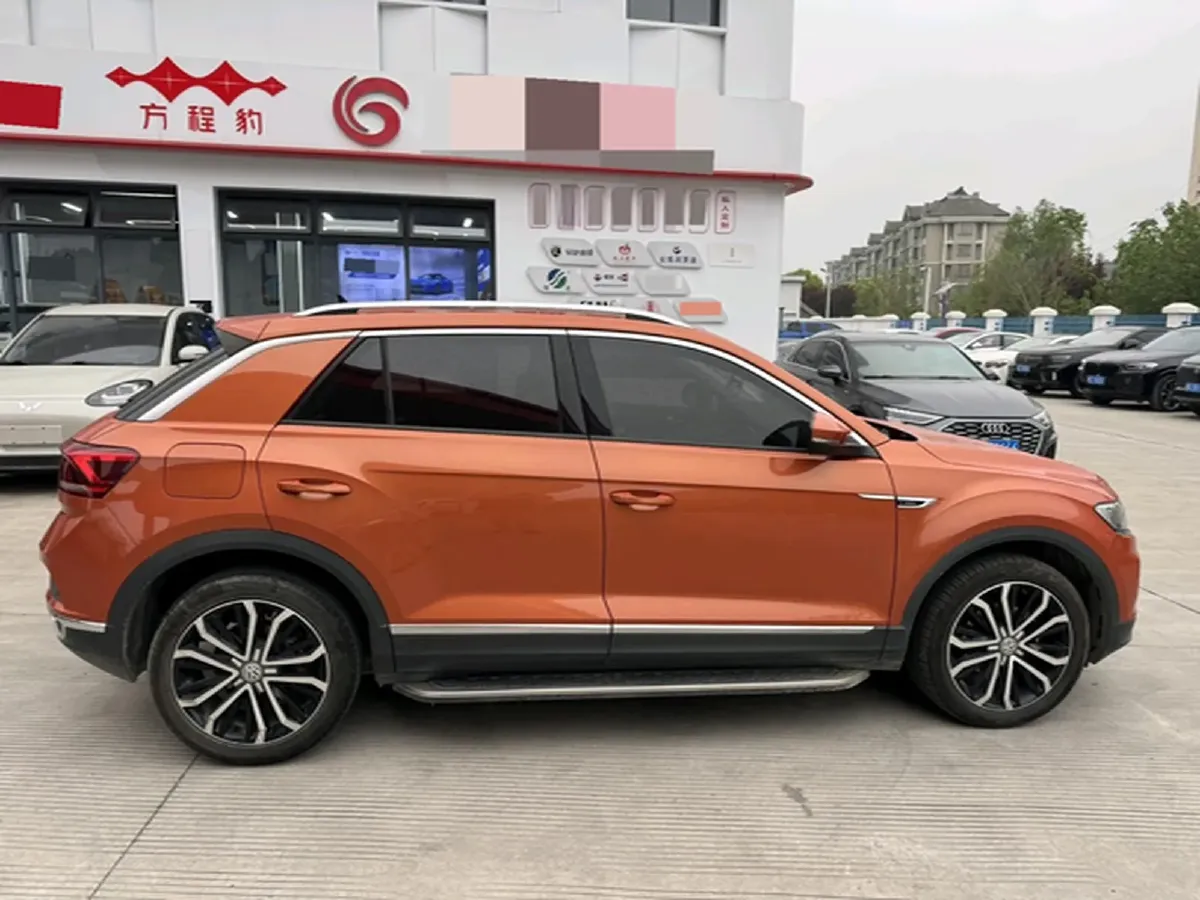 2021 Volkswagen T-Roc 1.4T 150HP L4 7DCT,autocango,china used car exporter,china ev exporter,chinese used car exporter,chinese used ev exporter