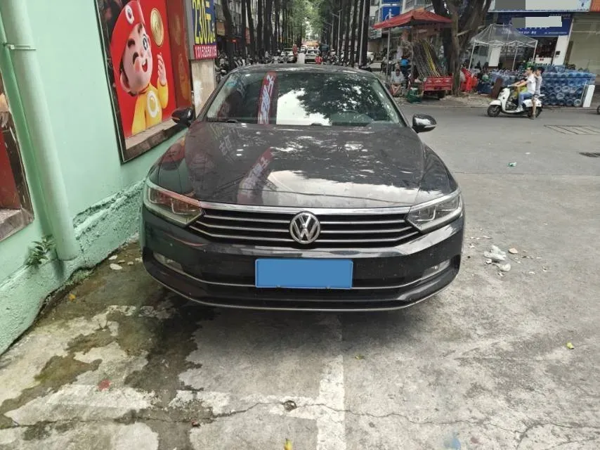 2018 Volkswagen Magotan 1.8T 180HP L4 7DCT,autocango,china used car exporter,china ev exporter,chinese used car exporter,chinese used ev exporter