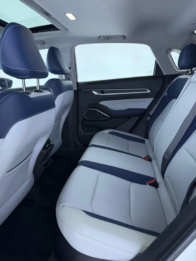 2022 Geely Emgrand 1.5L 114HP L4 CVT,autocango,china used car exporter,china ev exporter,chinese used car exporter,chinese used ev exporter