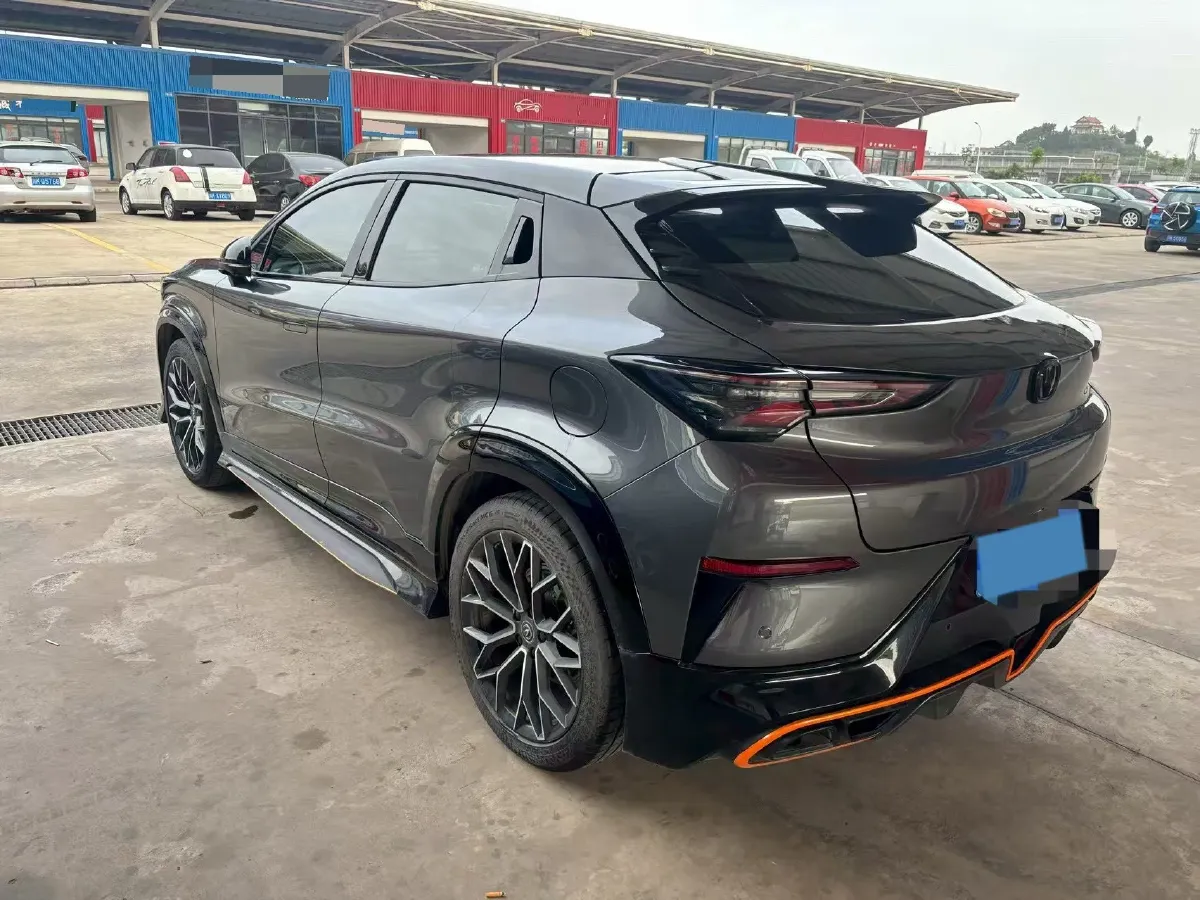 2022 ChangAn UNI-T 1.5T 188HP L4 7DCT,autocango,china used car exporter,china ev exporter,chinese used car exporter,chinese used ev exporter