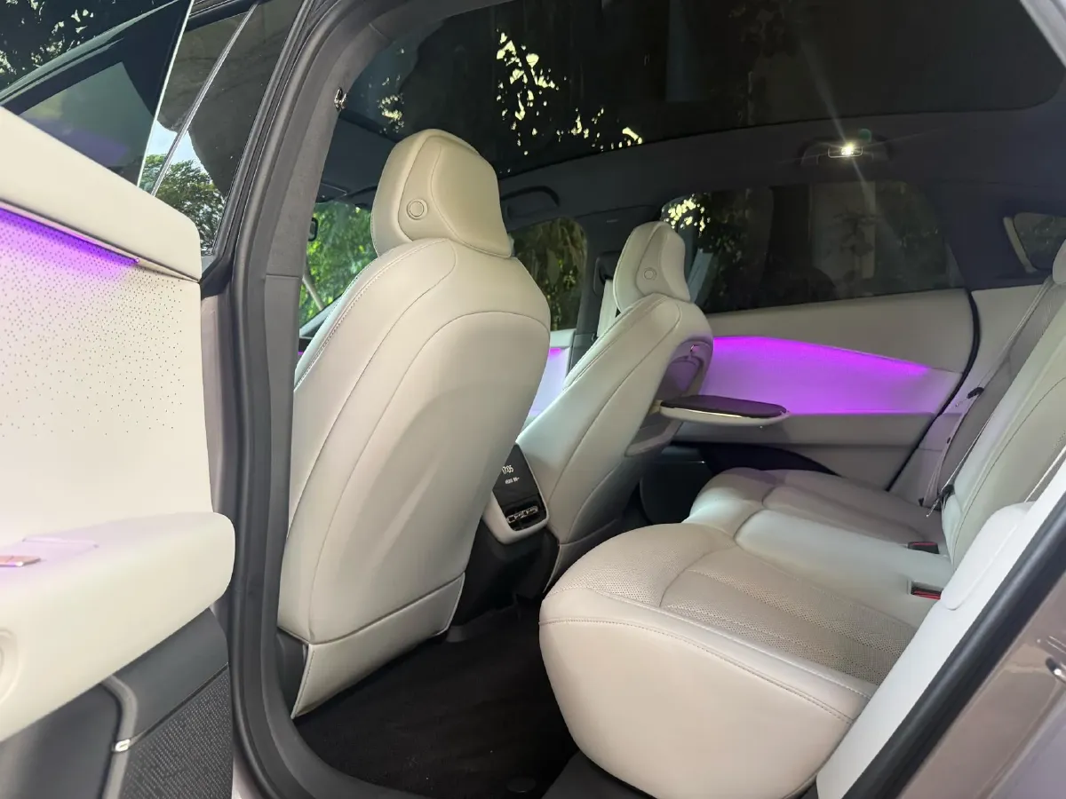 2024 Xpeng P7+ BEV 60.7KWH,autocango,china used car exporter,china ev exporter,chinese used car exporter,chinese used ev exporter