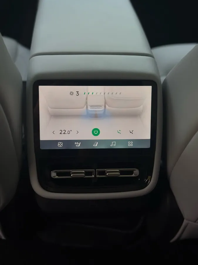 2024 Xpeng P7+ BEV 60.7KWH,autocango,china used car exporter,china ev exporter,chinese used car exporter,chinese used ev exporter