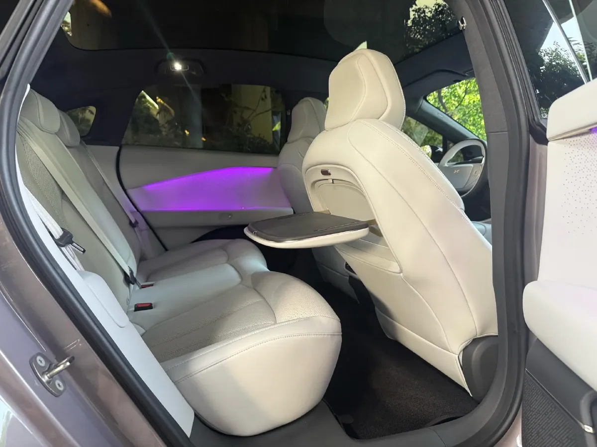 2024 Xpeng P7+ BEV 60.7KWH,autocango,china used car exporter,china ev exporter,chinese used car exporter,chinese used ev exporter