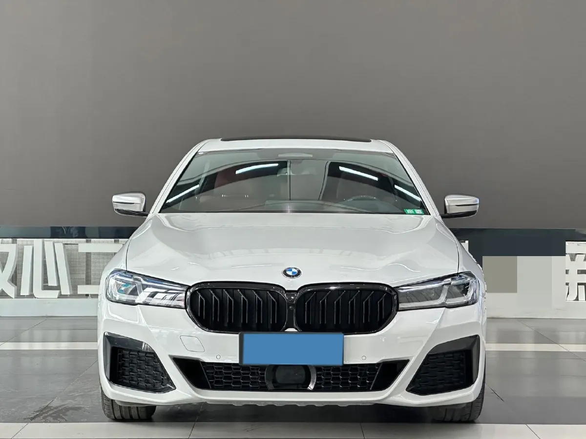 2021 BMW 5 Series 2.0T 252HP L4 8AT,autocango,china used car exporter,china ev exporter,chinese used car exporter,chinese used ev exporter