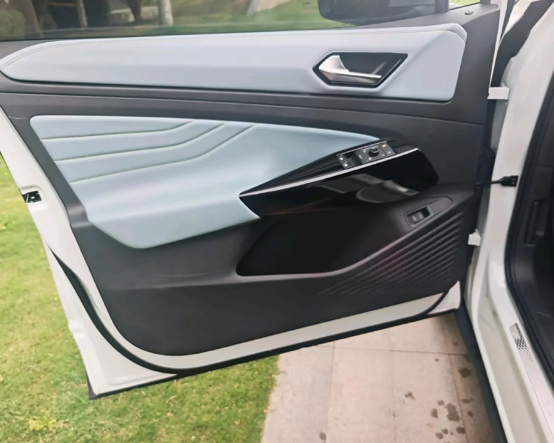 2023 Volkswagen ID.4 X BEV 52.8KWH,autocango,china used car exporter,china ev exporter,chinese used car exporter,chinese used ev exporter