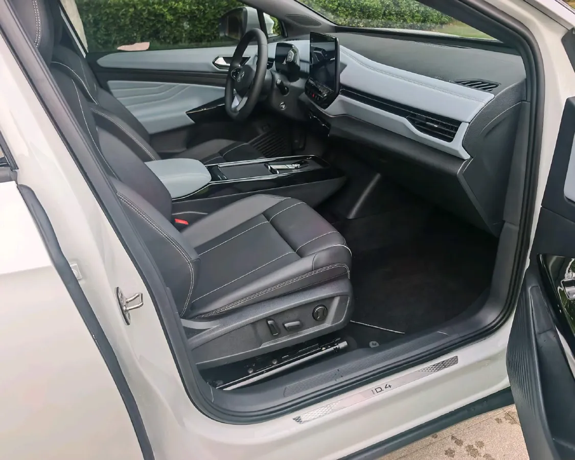 2023 Volkswagen ID.4 X BEV 52.8KWH,autocango,china used car exporter,china ev exporter,chinese used car exporter,chinese used ev exporter