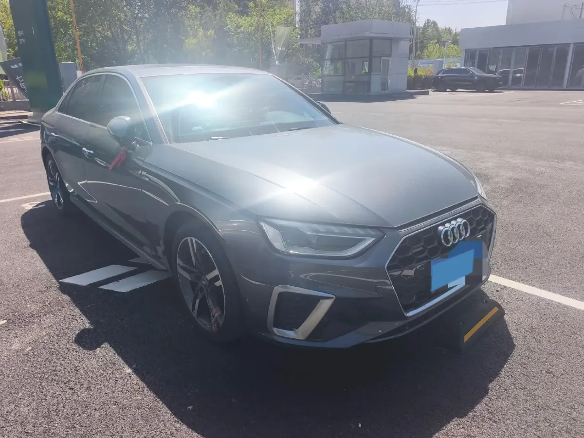 2020 Audi A4L 2.0T 190HP L4 7DCT,autocango,china used car exporter,china ev exporter,chinese used car exporter,chinese used ev exporter