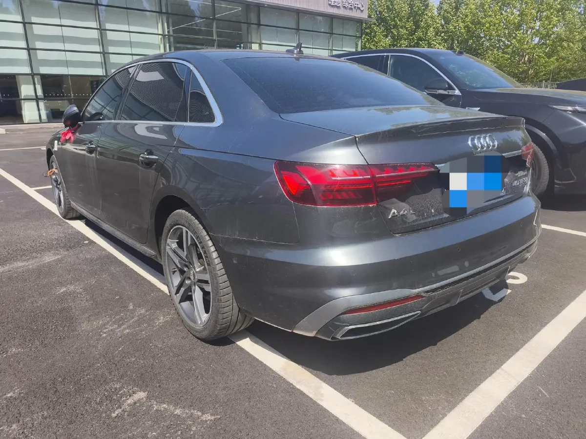 2020 Audi A4L 2.0T 190HP L4 7DCT,autocango,china used car exporter,china ev exporter,chinese used car exporter,chinese used ev exporter