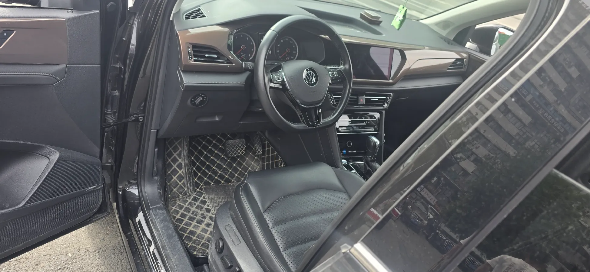 2021 Volkswagen Tharu 1.4T 150HP L4 7DCT,autocango,china used car exporter,china ev exporter,chinese used car exporter,chinese used ev exporter