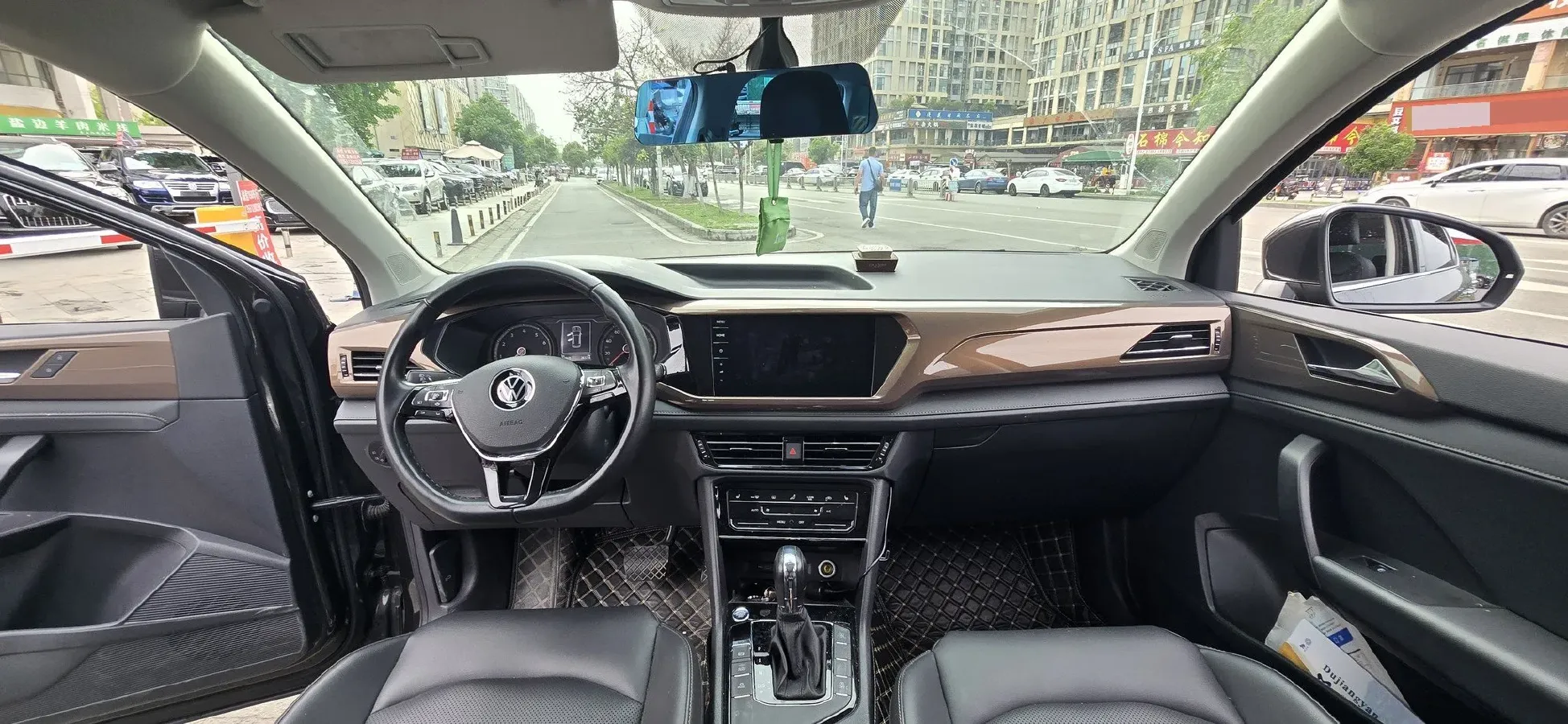 2021 Volkswagen Tharu 1.4T 150HP L4 7DCT,autocango,china used car exporter,china ev exporter,chinese used car exporter,chinese used ev exporter