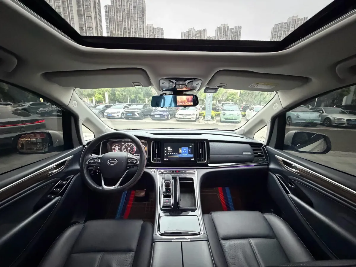 2021 GAC Trumpchi M8 2.0T 252HP L4 8AT,autocango,china used car exporter,china ev exporter,chinese used car exporter,chinese used ev exporter